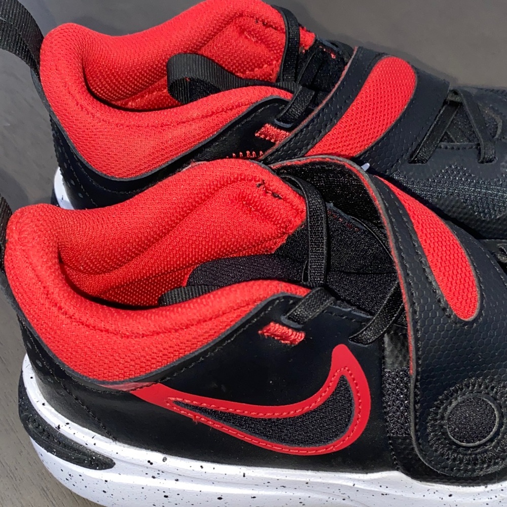 Nike Kids Black and Red Sneakers